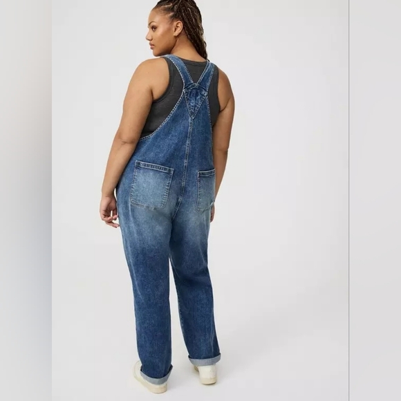 Torrid Women's Blue Distressed Denim Straight Leg Overalls Size 18 Nwt - Picture 4 of 6